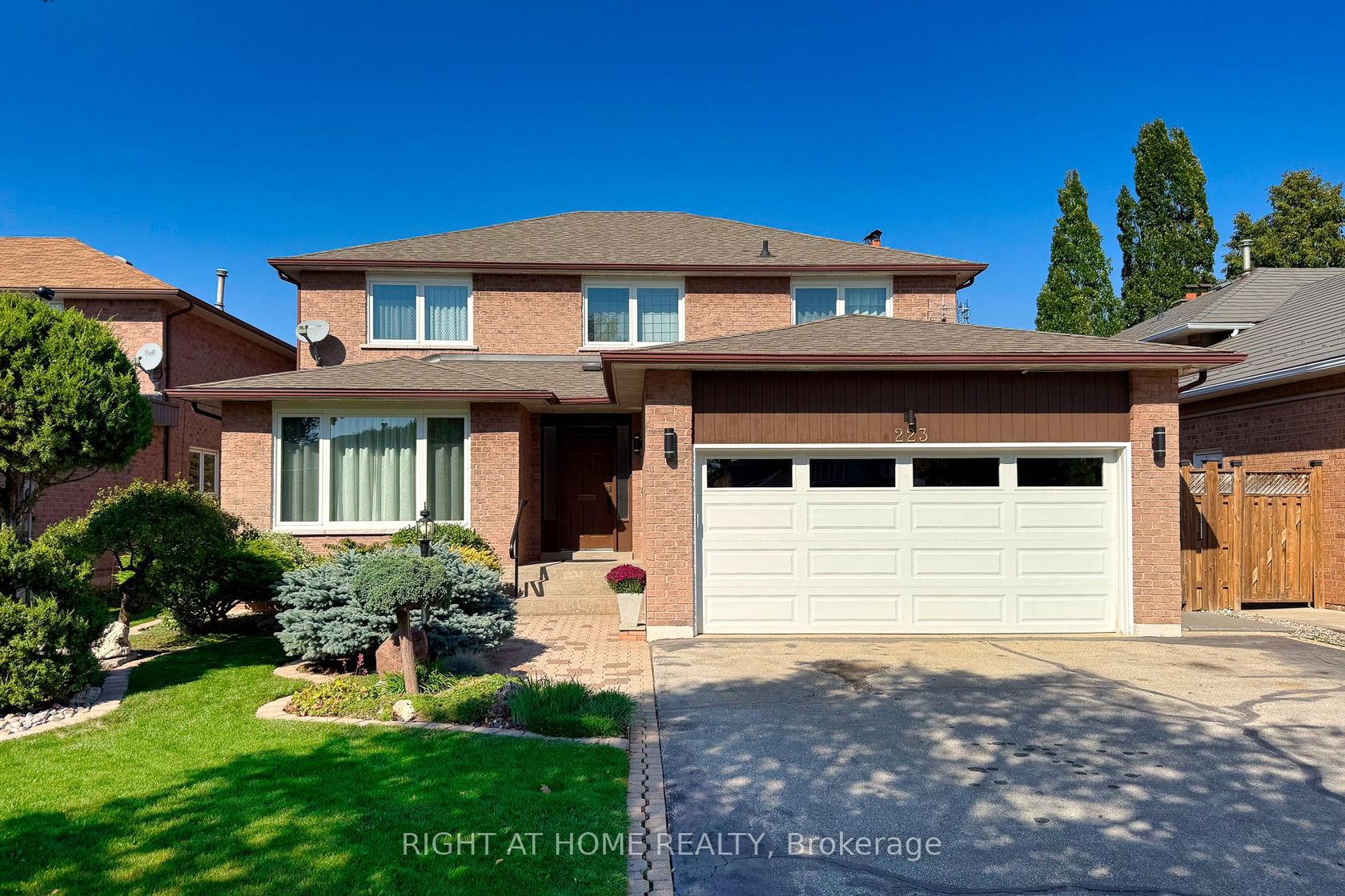 223 River Oaks Boulevard W, RO River Oaks, Oakville 