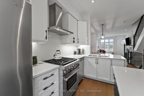 Photo 11 at 2 - 2160 Trafalgar Road, RO River Oaks, Oakville