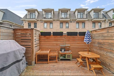 Photo 12 at 2 - 2160 Trafalgar Road, RO River Oaks, Oakville