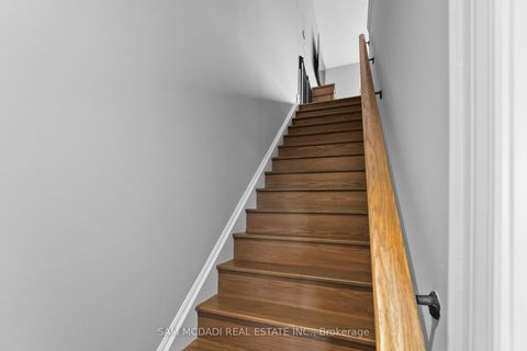 Photo 22 at 2 - 2160 Trafalgar Road, RO River Oaks, Oakville