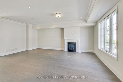 Photo 16 at TH7 - 390 Highway 7, Doncrest, Richmond Hill