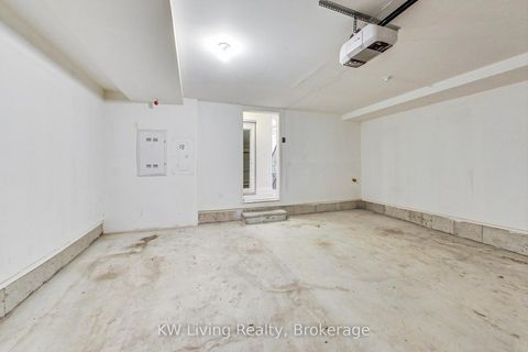 Photo 38 at TH7 - 390 Highway 7, Doncrest, Richmond Hill