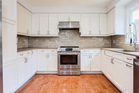 Photo 6 at 82 Old Yonge Street, Aurora Village, Aurora