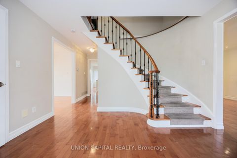 Photo 10 at 82 Old Yonge Street, Aurora Village, Aurora