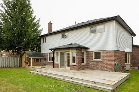 Photo 11 at 82 Old Yonge Street, Aurora Village, Aurora