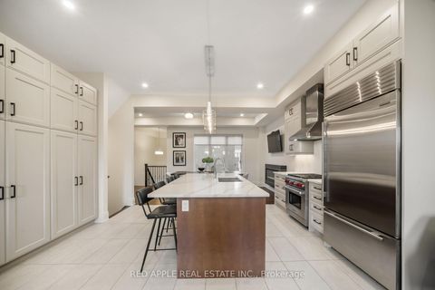 Photo 12 at 9392 Bayview Avenue, Observatory, Richmond Hill