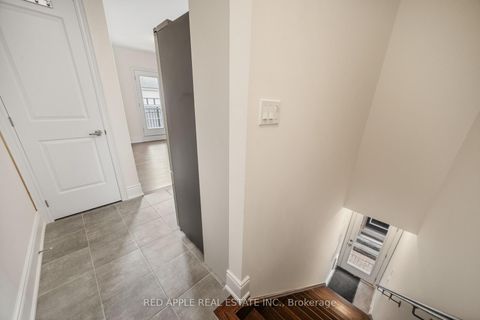 Photo 29 at 9392 Bayview Avenue, Observatory, Richmond Hill