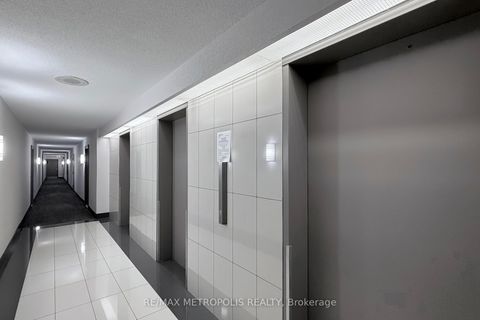 Photo 5 at 206 - 260 Seneca Hill Drive, Don Valley Village, Toronto