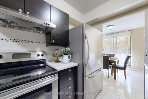 Photo 18 at 206 - 260 Seneca Hill Drive, Don Valley Village, Toronto