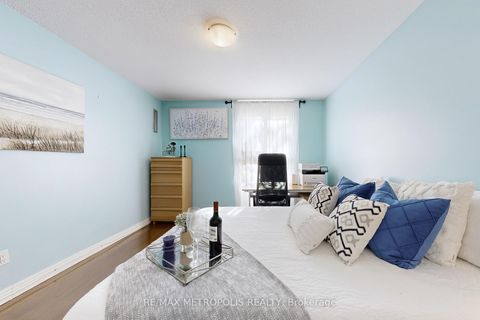 Photo 28 at 206 - 260 Seneca Hill Drive, Don Valley Village, Toronto