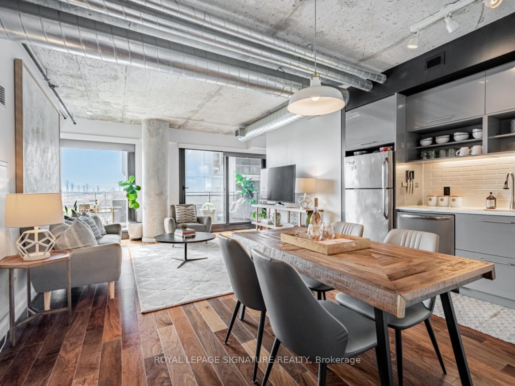 405 - 51 Trolley Crescent, Moss Park, Toronto 