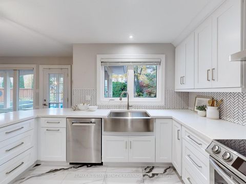Photo 10 at 371 Fairway Gardens, Glenway Estates, Newmarket