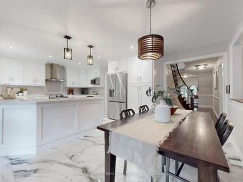 Photo 12 at 371 Fairway Gardens, Glenway Estates, Newmarket
