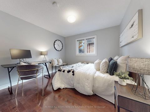 Photo 20 at 371 Fairway Gardens, Glenway Estates, Newmarket