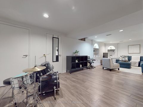 Photo 26 at 371 Fairway Gardens, Glenway Estates, Newmarket