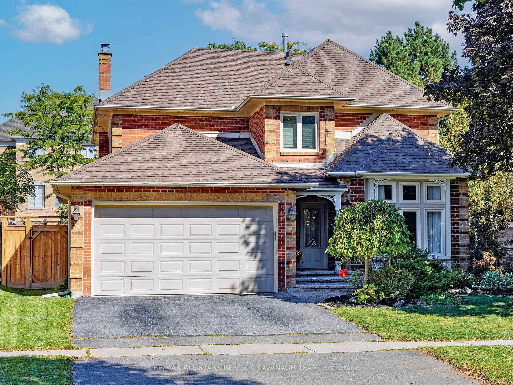371 Fairway Gardens, Glenway Estates, Newmarket photo number 2