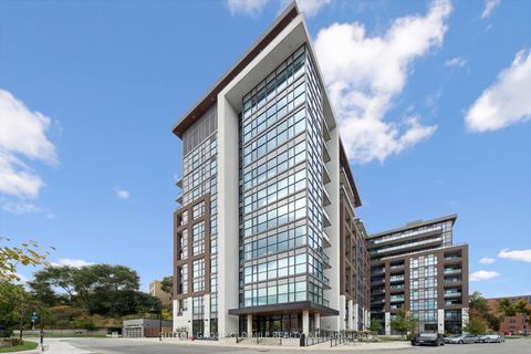 Photo 1 at 101 - 25 Neighbourhood Lane, Queensway, Toronto