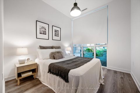 Photo 23 at 101 - 25 Neighbourhood Lane, Queensway, Toronto