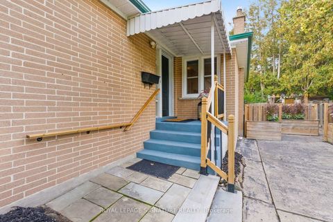 Photo 1 at 26 Royal Doulton Drive, Donalda, Toronto