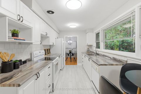 Photo 10 at 26 Royal Doulton Drive, Donalda, Toronto