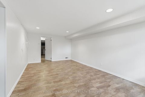 Photo 19 at 26 Royal Doulton Drive, Donalda, Toronto