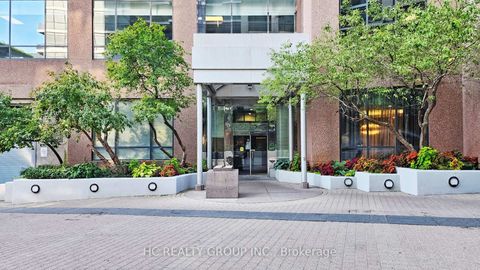 Photo 3 at 905 - 7 Carlton Street, Yonge Corridor, Toronto Photo 3 at 905 - 7 Carlton Street, Yonge Corridor, Toronto