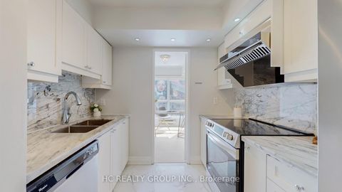 Photo 13 at 905 - 7 Carlton Street, Yonge Corridor, Toronto Photo 13 at 905 - 7 Carlton Street, Yonge Corridor, Toronto