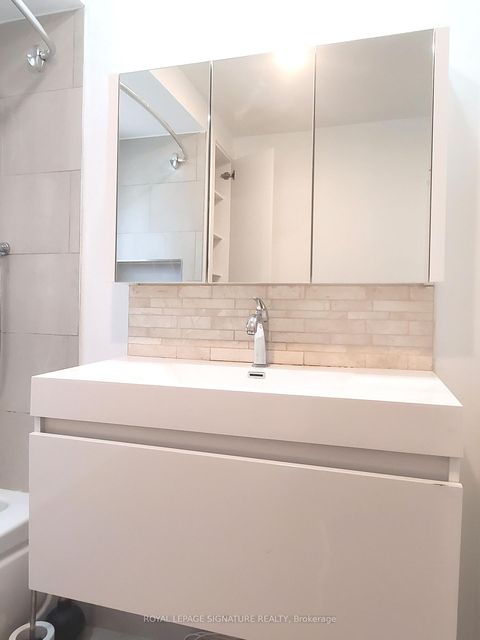 Photo 6 at 1 Maynard Avenue S, South Parkdale, Toronto Photo 6 at 1 Maynard Avenue S, South Parkdale, Toronto