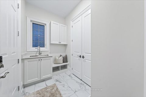 Photo 10 at 7 Tilden Street, Vellore Village, Vaughan
