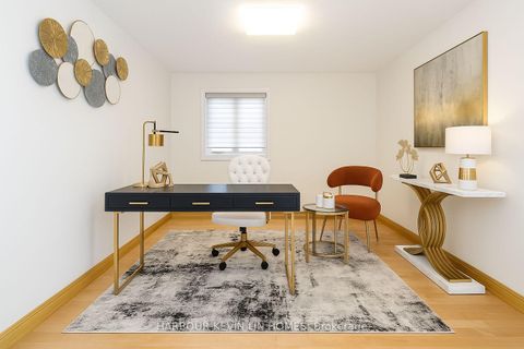 Photo 11 at 41 Montclair Road, Bayview Hill, Richmond Hill