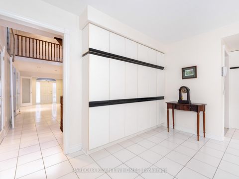 Photo 15 at 41 Montclair Road, Bayview Hill, Richmond Hill