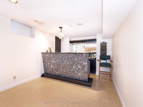 Photo 36 at 41 Montclair Road, Bayview Hill, Richmond Hill