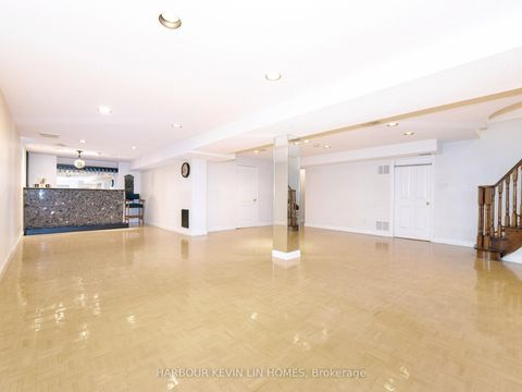 Photo 37 at 41 Montclair Road, Bayview Hill, Richmond Hill