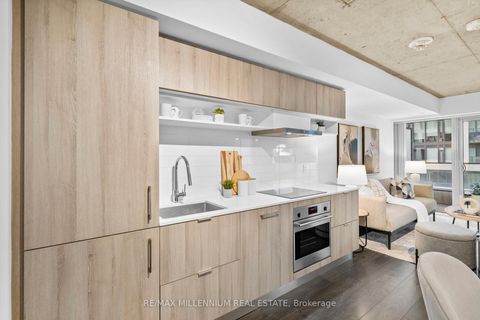 Photo 5 at 802 - 5 Soudan Avenue, Mount Pleasant West, Toronto