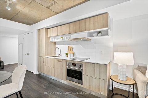 Photo 10 at 802 - 5 Soudan Avenue, Mount Pleasant West, Toronto