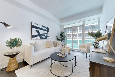 Photo 2 at 1806 - 25 Broadway Avenue, Mount Pleasant West, Toronto