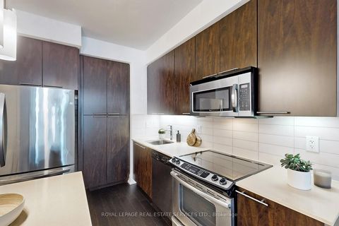 Photo 12 at 1806 - 25 Broadway Avenue, Mount Pleasant West, Toronto