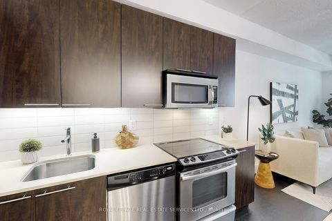 Photo 13 at 1806 - 25 Broadway Avenue, Mount Pleasant West, Toronto