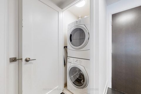Photo 22 at 1806 - 25 Broadway Avenue, Mount Pleasant West, Toronto