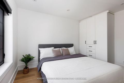 Photo 26 at 233 MacPherson Avenue, Casa Loma, Toronto Photo 26 at 233 MacPherson Avenue, Casa Loma, Toronto