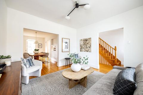 Photo 3 at 12 Coleridge Avenue, Lumsden, Toronto