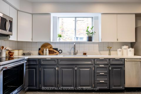 Photo 9 at 12 Coleridge Avenue, Lumsden, Toronto