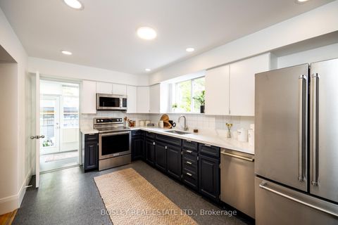 Photo 10 at 12 Coleridge Avenue, Lumsden, Toronto
