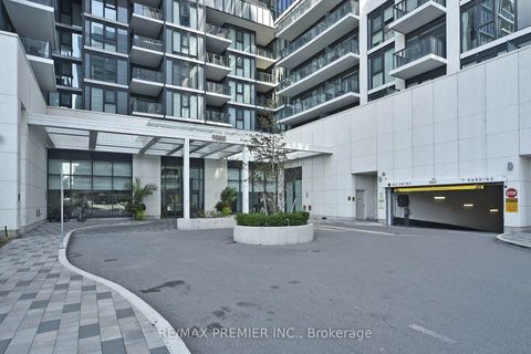 Photo 3 at 215 - 9000 Jane Street, Vellore Village, Vaughan