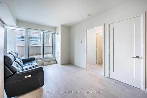 Photo 10 at 215 - 9000 Jane Street, Vellore Village, Vaughan