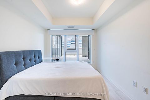 Photo 14 at 215 - 9000 Jane Street, Vellore Village, Vaughan