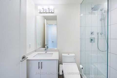 Photo 20 at 215 - 9000 Jane Street, Vellore Village, Vaughan