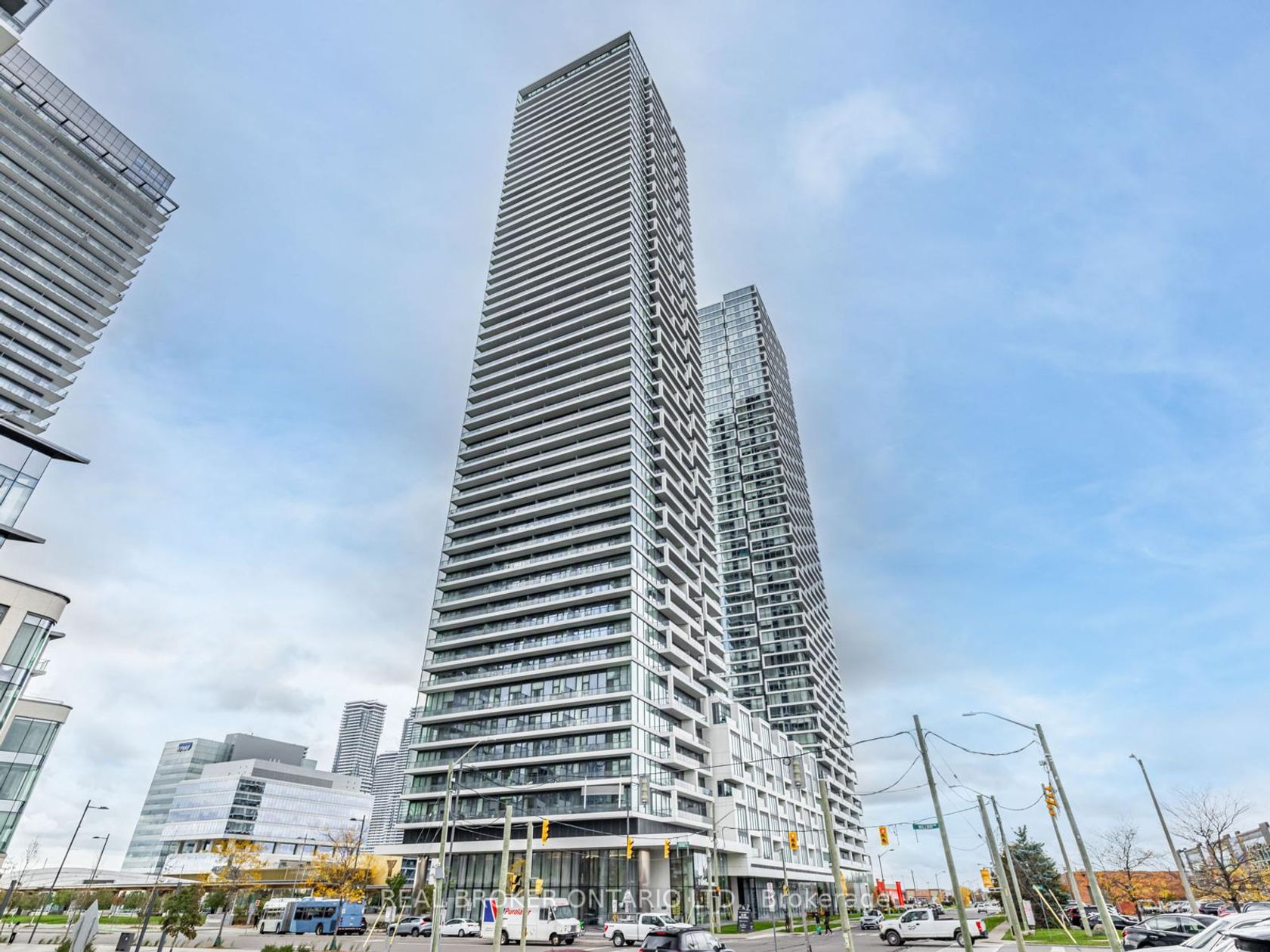 2501 - 950 Portage Parkway, Vaughan Corporate Centre, Vaughan photo number 2