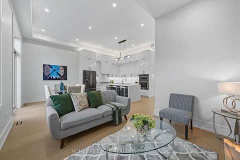 Photo 10 at 5 Atlee Avenue, Cliffside, Toronto