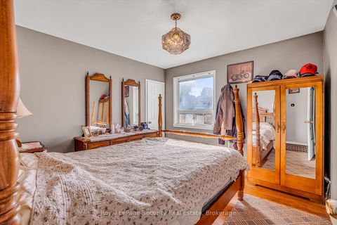 Photo 15 at 39 Boniface Avenue, Old Rexdale, Toronto